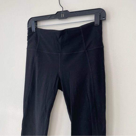 Athleta Salutation Yoga Capri Powervita Crop Leggings Tights 591383 Black M - Picture 5 of 11